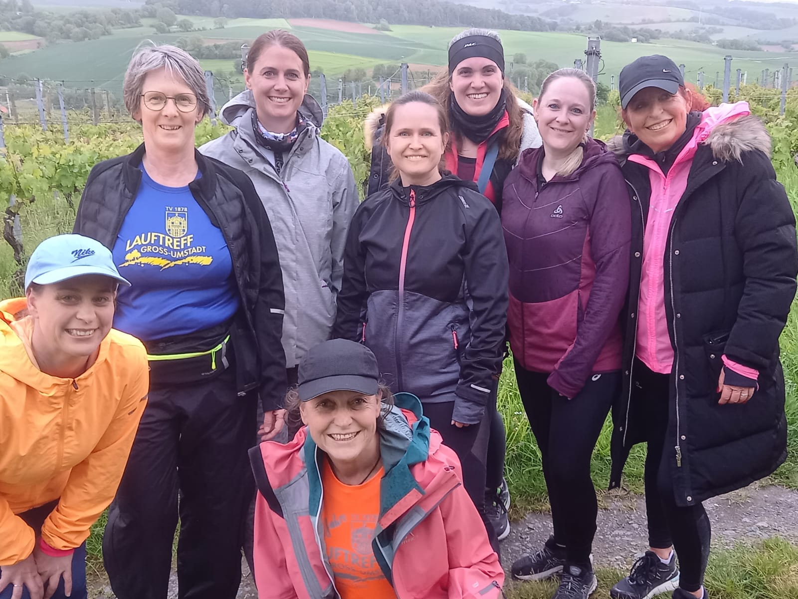 laufanfaengergruppe-mit-trainerinnen